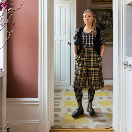 Signatur-look: I samarbeid med den svenske kunstneren Evelina Kroon har Layered skapt teppekolleksjonen «The Late Breakfast» – en fargerik, bærekraftig og positiv kolleksjon med jutetepper i tre fine grafiske mønstre som speiler Evelinas signaturstil.