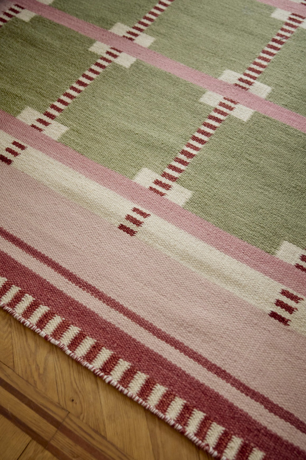 Teppe Röllakan fra Layered, Ruth Spring Grass