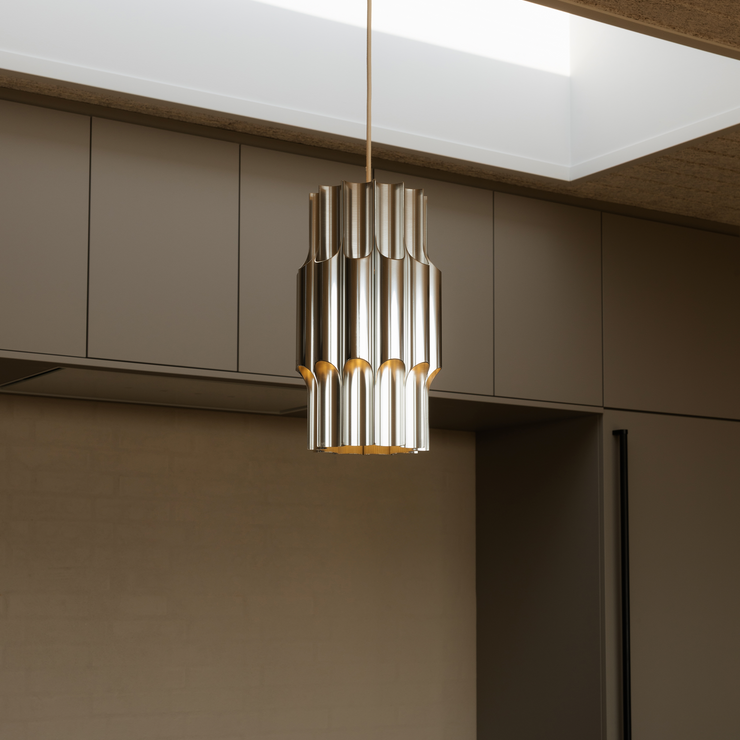 Taklampe Pan 190 i aluminium fra Lyfa.