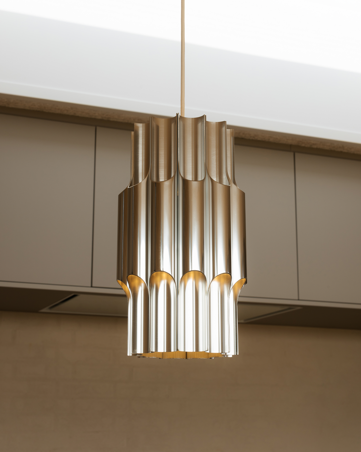 Taklampe Pan 190 i aluminium fra Lyfa.