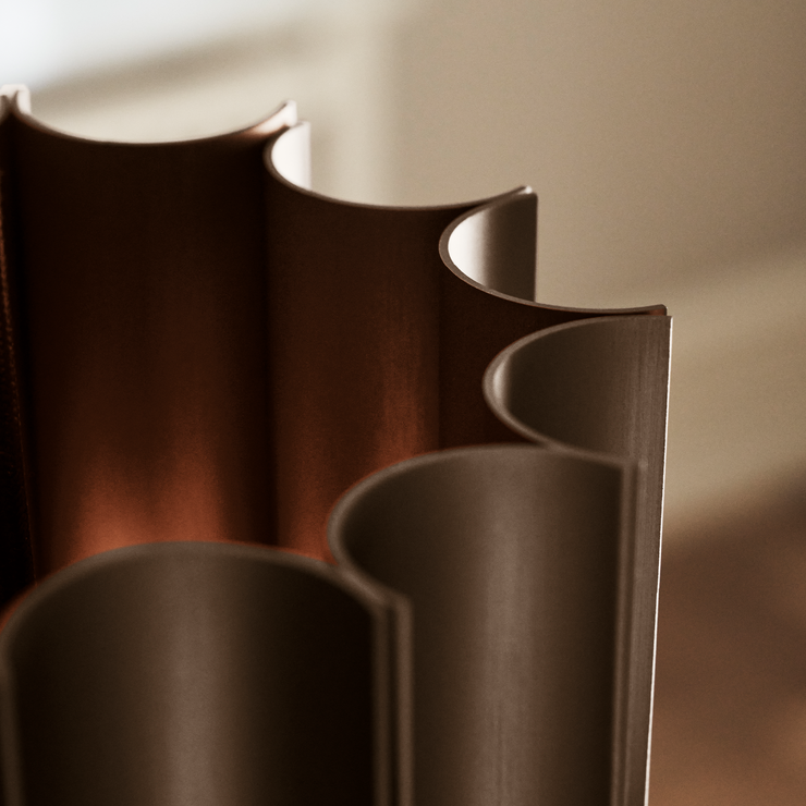 Taklampe Pan 190 i gyllenbrun aluminium fra Lyfa.