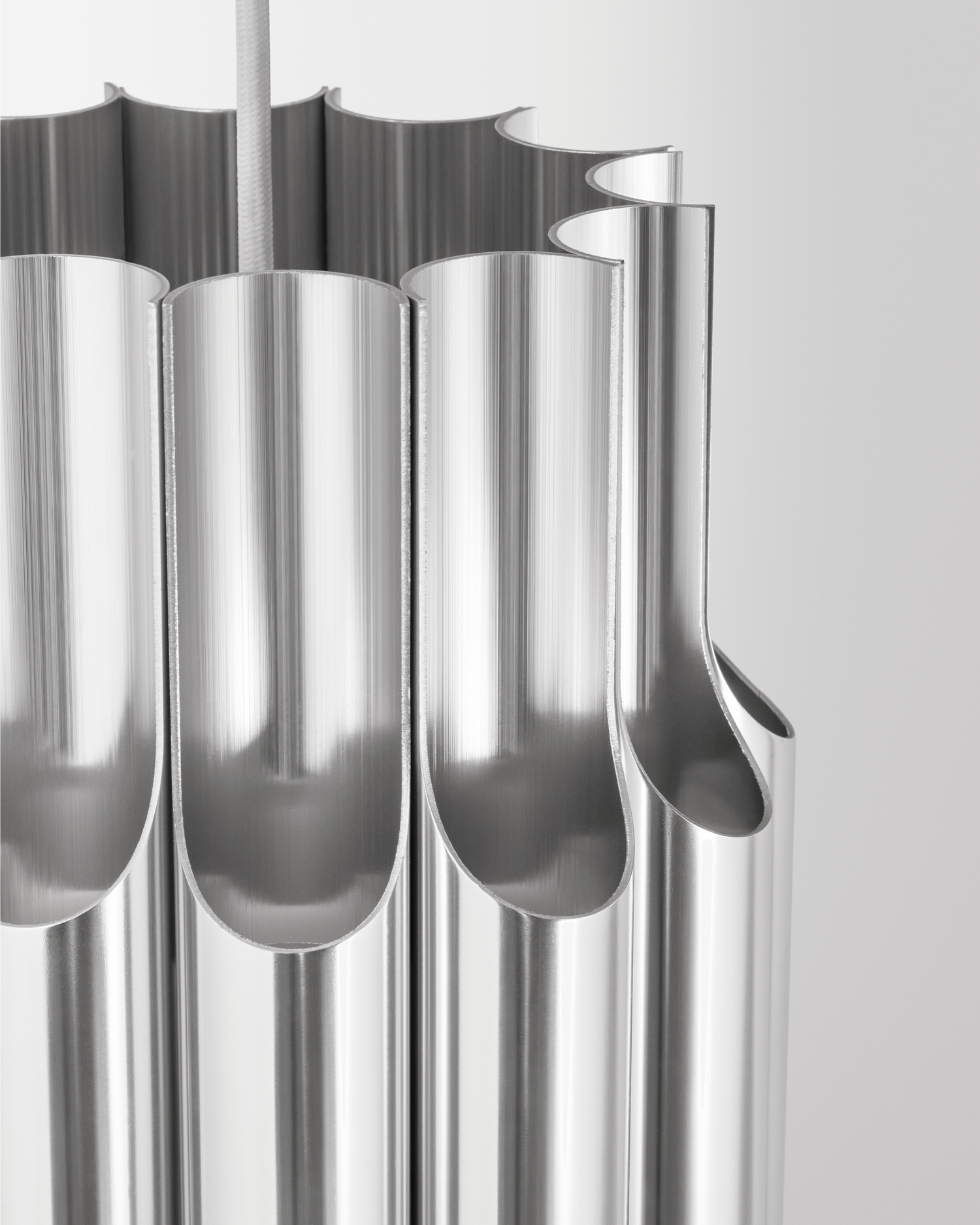 Taklampe Pan 190 i aluminium fra Lyfa.