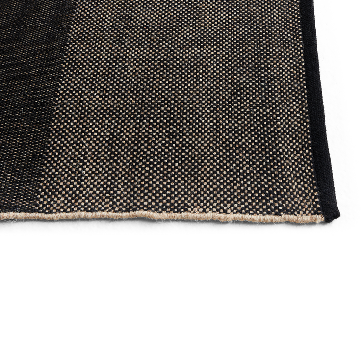 Check Rug fra Hay i fargen Light Black.