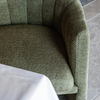 Loafer spisestol fra &tradition hos restauranten Esmée i København.
