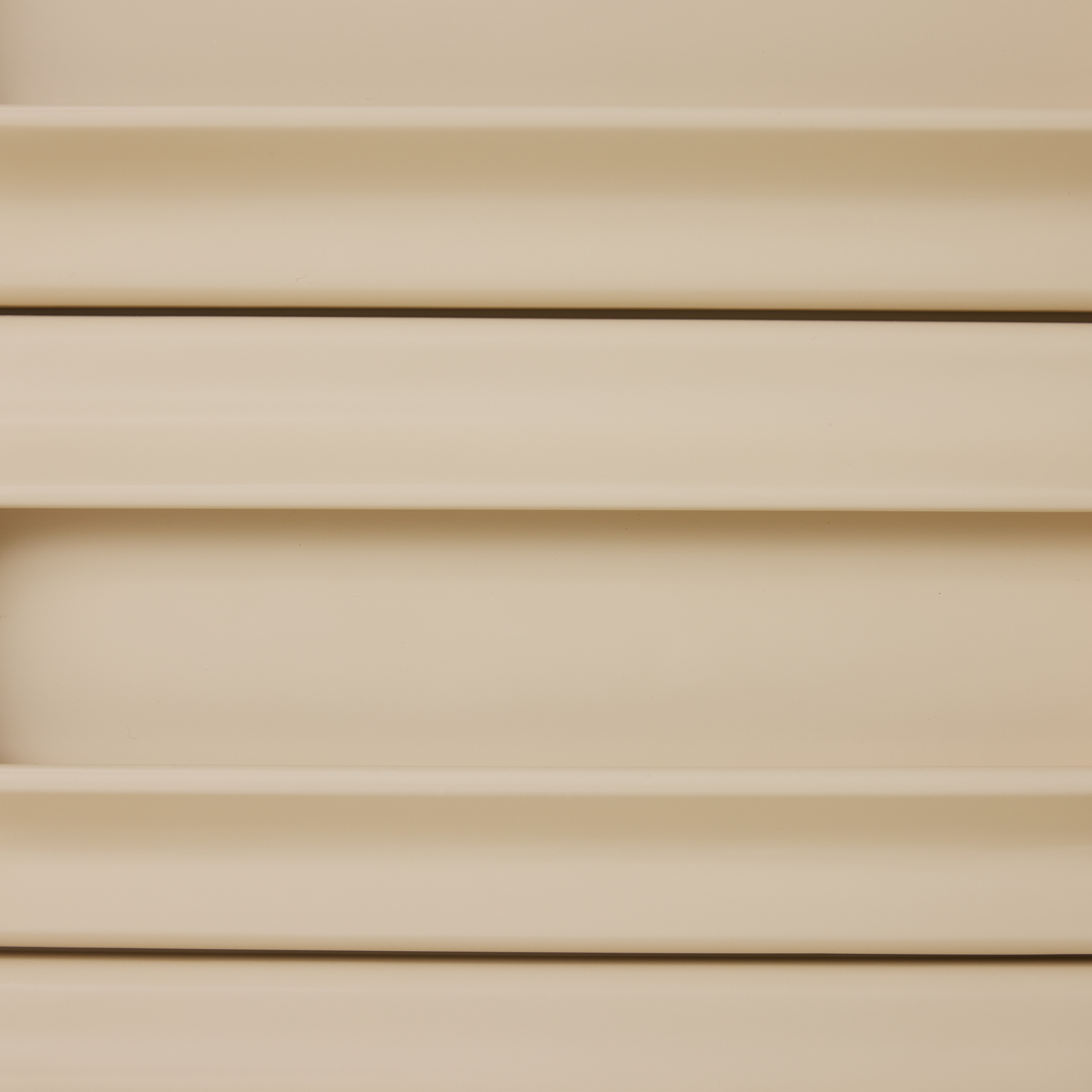 Skuffeseksjonen Space Drawer Cabinet i fargen Cream.