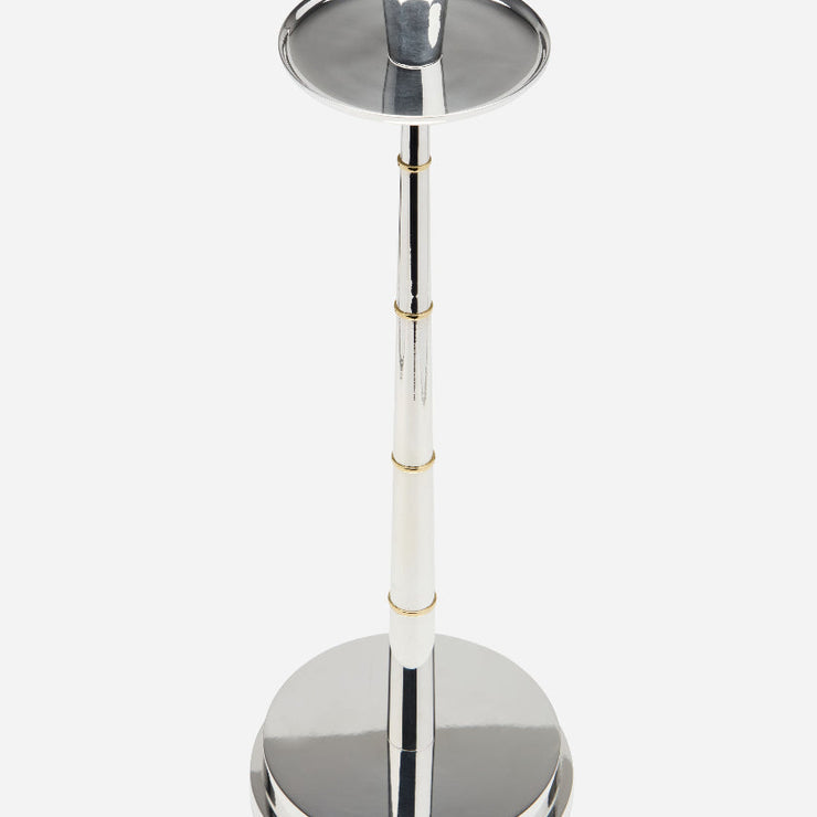 Graceful Candlestick i sølv, detalj av foten og stammen