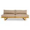 Det finnes deilige, myke puter som passer til sofaen. Disse bestilles separat. 
