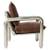 Lenestolen Chrome Lounge Chair fra HK Living med puter i tekstilet Velvet Brown, sett fra siden.