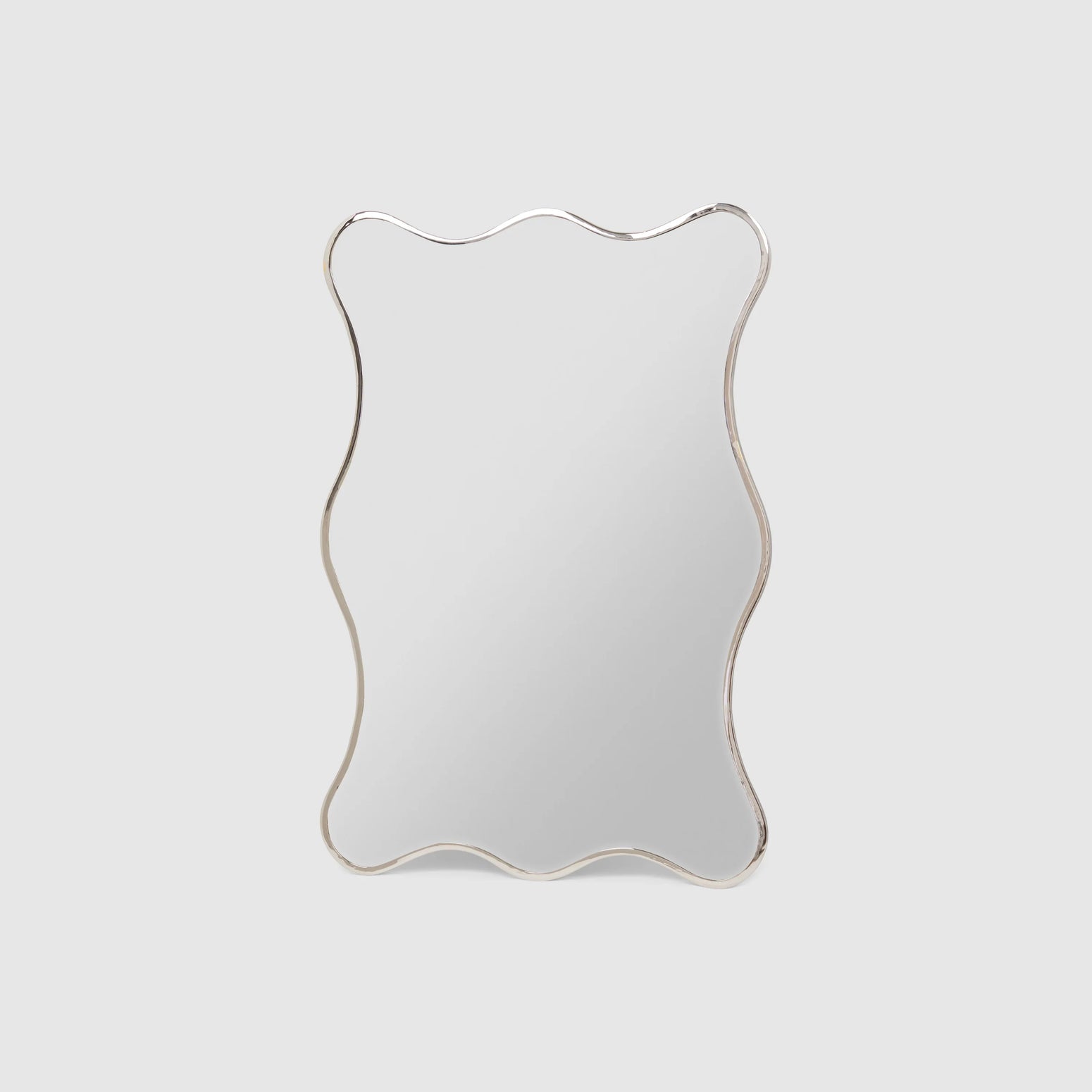 Speil Bonie Mirror small 70x100 cm fra Meublé med krombelagt ramme med bølgekant