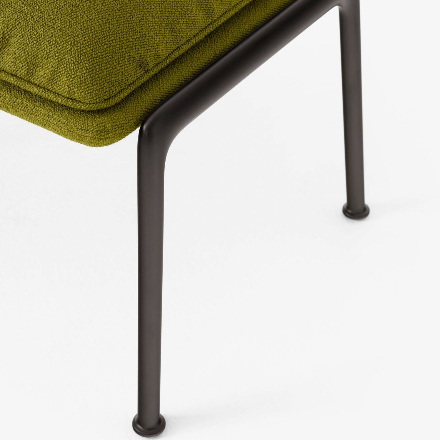 Detaljbilde av puff Muno LN20 fra &tradition i stoffet Vidar 0956.