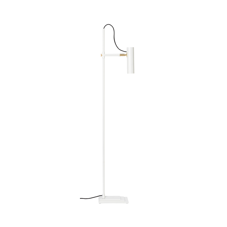 Gulvlampen Nomad fra Rubn i kombinasjonen white/brass.