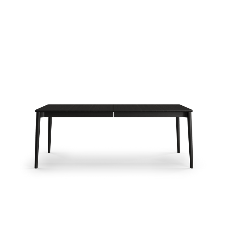 Spisebordet Expand Dining Table fra Northern i størrelse 90 x 200 cm i svartmalt eik, kan utvides til 350 cm med to ileggsplater