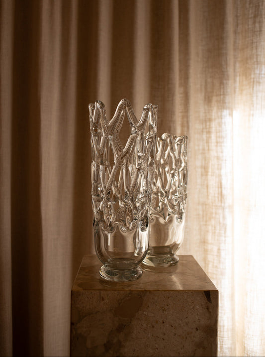 Vasen Timantti kommer i to størrelser – velg mellom liten eller stor.