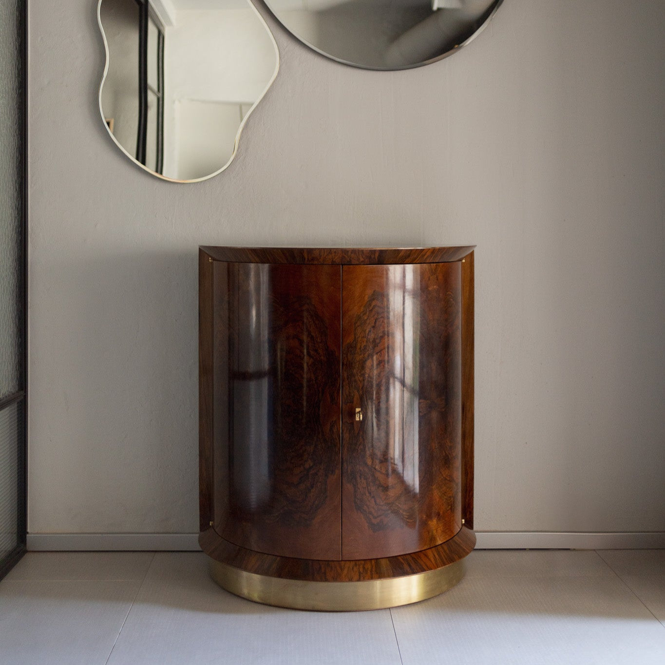 Vintage barskap i Art Deco-stil fra Objektum Vintage