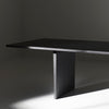Spisebordet Private Dining Table fra Gubi er designet av superduoen Space Copenhagen, som her har latt seg inspirere av tradisjonelt japansk møbelhåndverk. Det er et elegant og raffinert spisebord med bordplate i finert tre der de renskårne bena er festet til bordplaten via en tverrbjelke i heltre – en superfin sammenføyningsteknikk som er karakteristisk for japansk møbeldesign