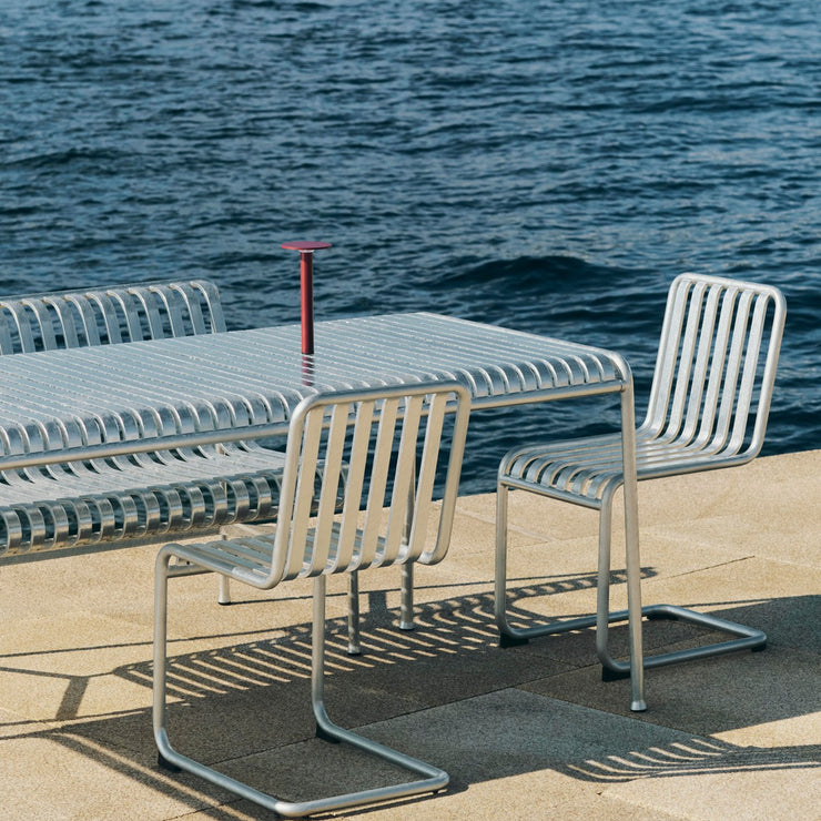 Spisestol Palissade Cantilever Chair fra Hay i galvanisert stål