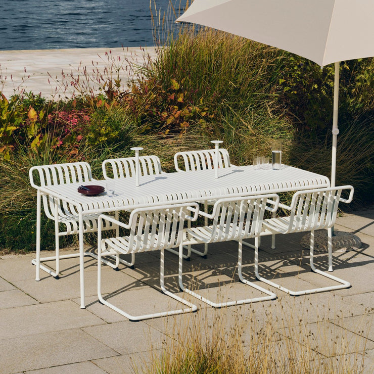 Off-White / grå parasoll fra Hay - Hexagon