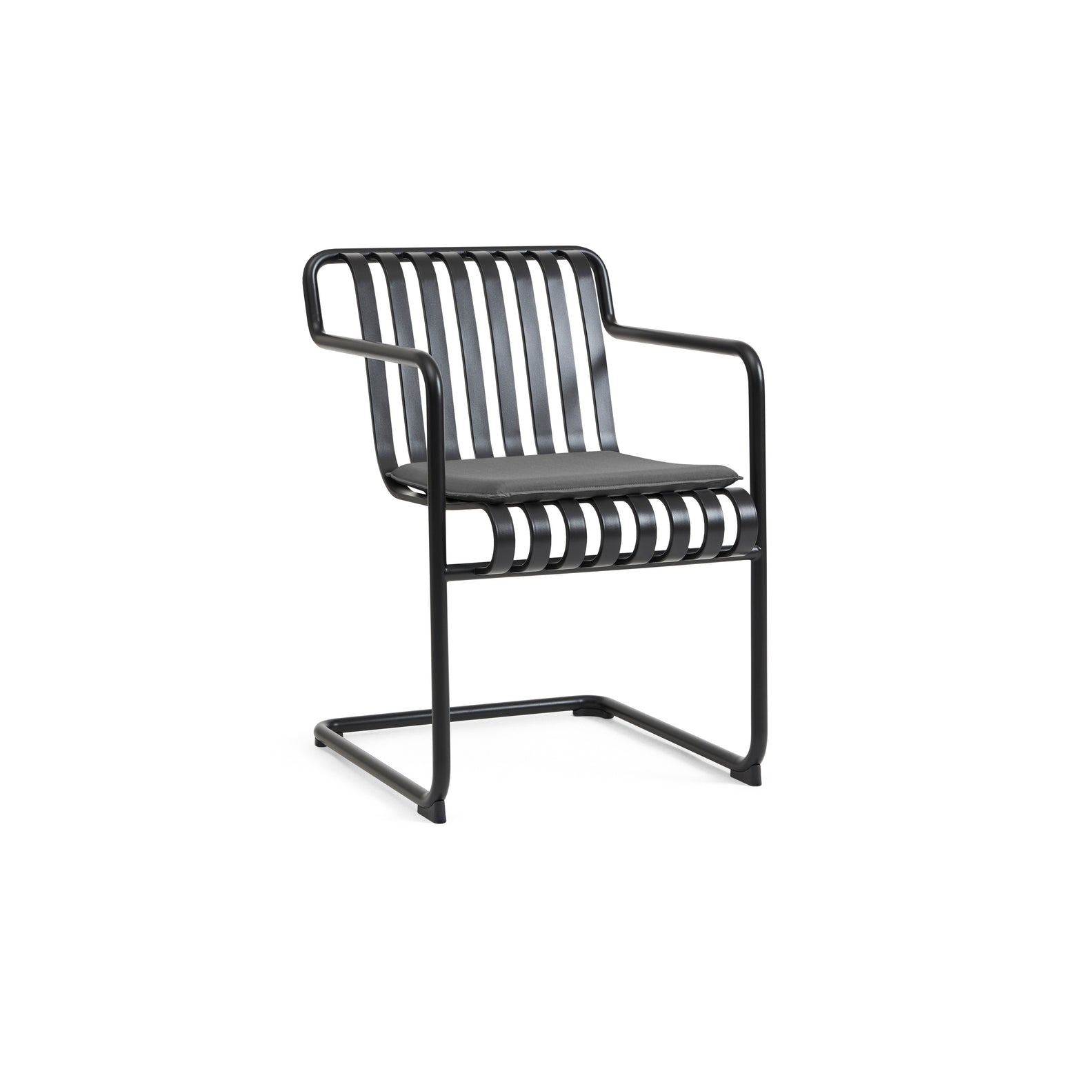 Spisestol Palissade Cantilever Dining Armchair (ekstra bred med armlene) fra Hay i fargen Anthracite / svart