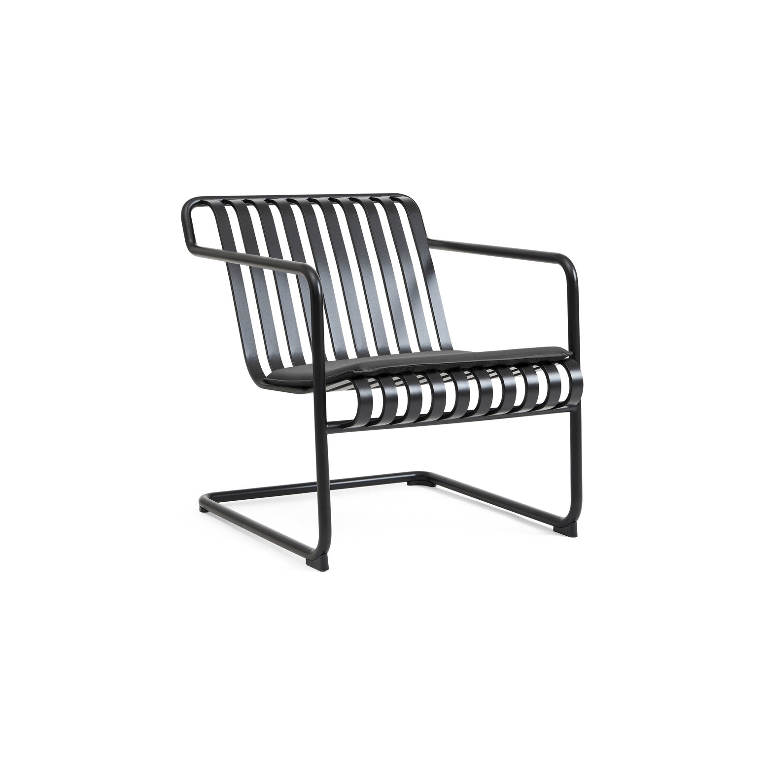 Loungestolen Palissade Cantilever Lounge Chair Low fra Hay i fargen Anthracite / svart