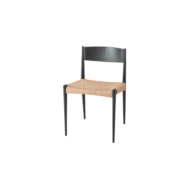 Spisestolen Pia Chair fra dk3 i sortlakkert eik.