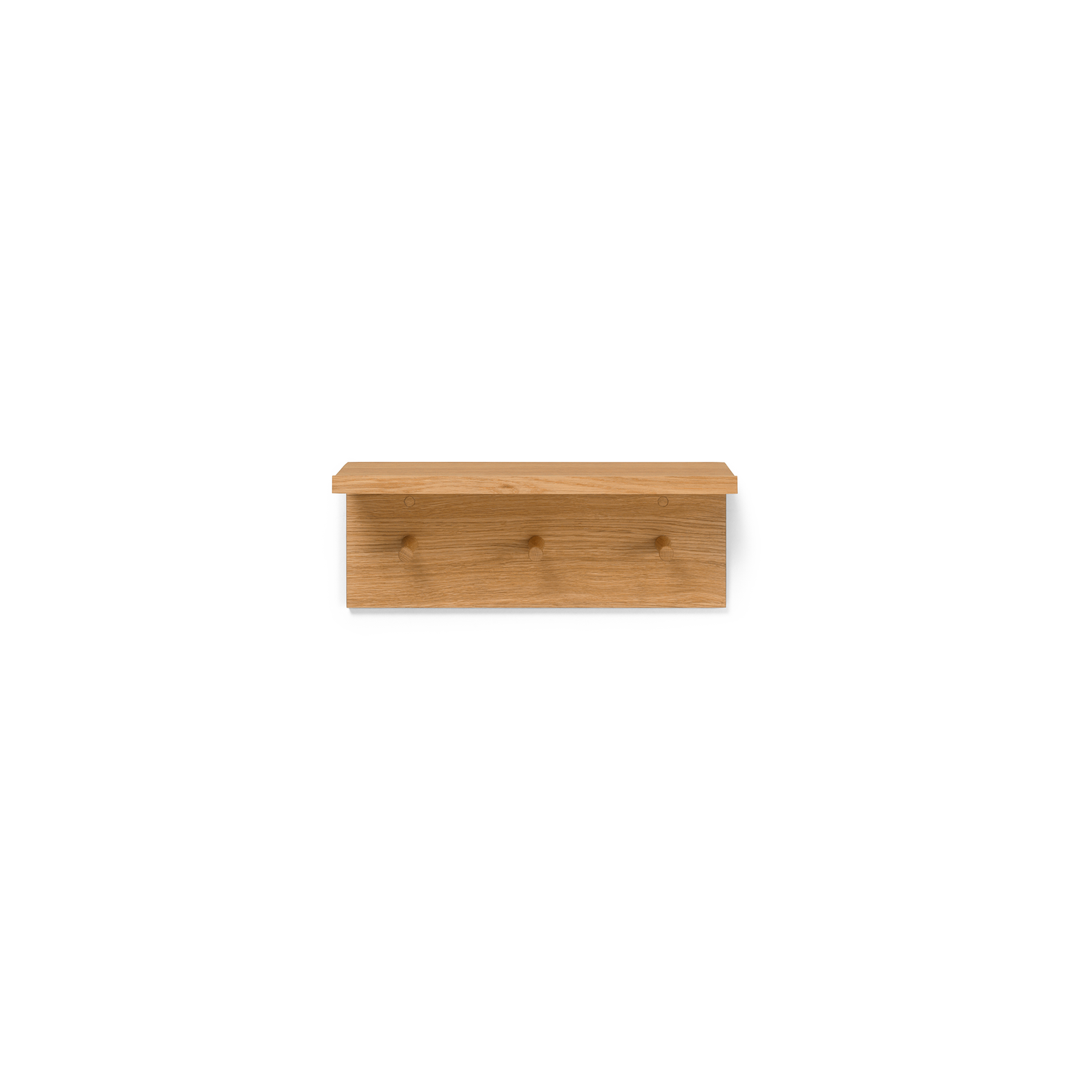 Place Rack i eik fra Ferm Living finnes også i størrelse Small. Send oss en mail til kundeservice@oslodeco.no om du ønsker å bestille denne.