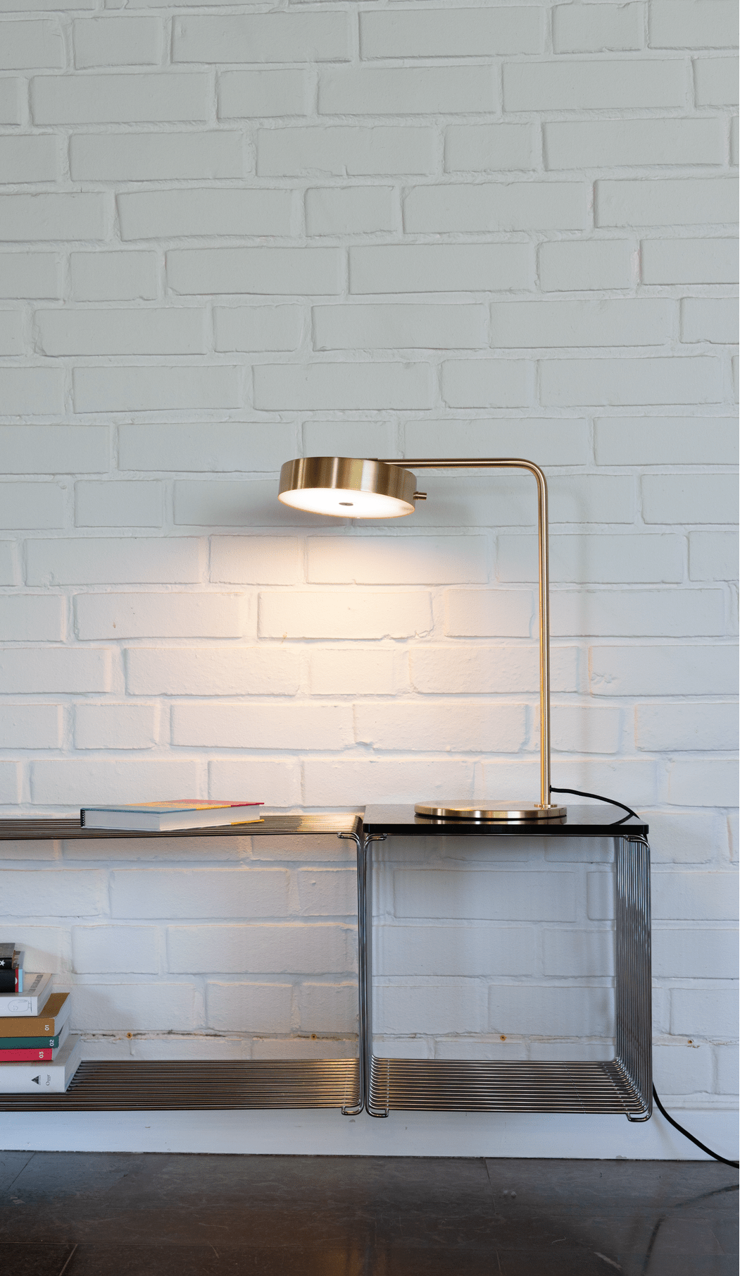 Bordlampe James Table Lamp fra Rubn i messing
