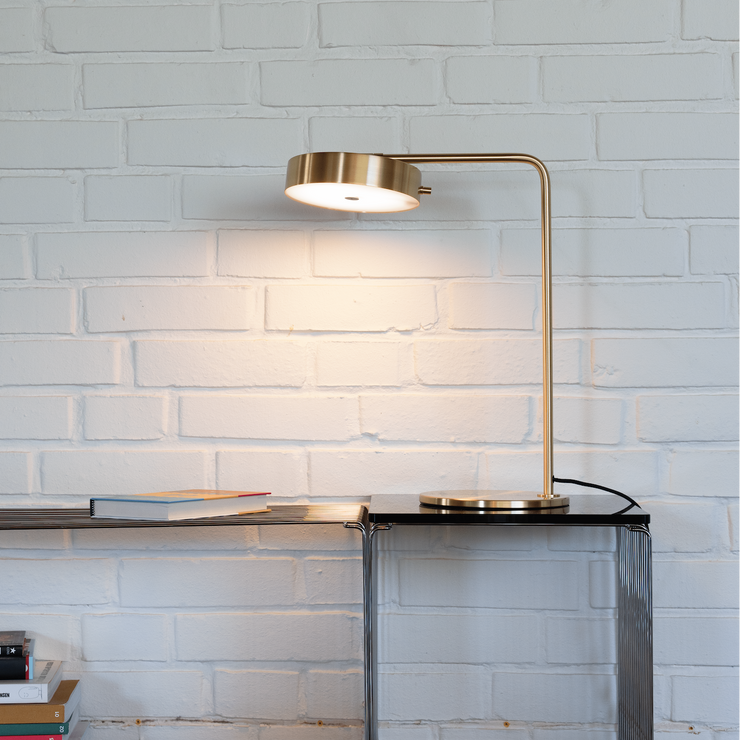 Bordlampe James Table Lamp fra Rubn i messing