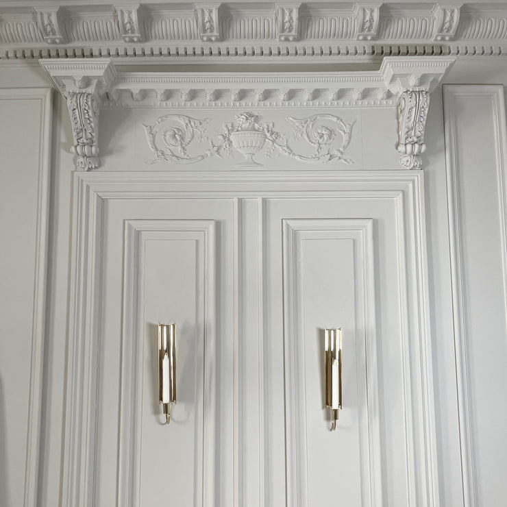 Vegglysestaken Reflex Sconce fra Skultuna er fin alene, men en duo er heller ikke feil, enten hengende ved siden av hverandre eller med en mer asymmetrisk plassering. To av samme på hver sin side av et speil eller et bilde – eksempelvis over en skjenk – er også superfint!