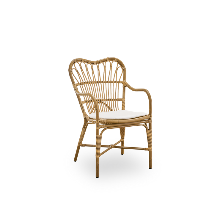 Utestolen Margret Dining Armchair fra Sika Design i fargen Antique, med sittepute