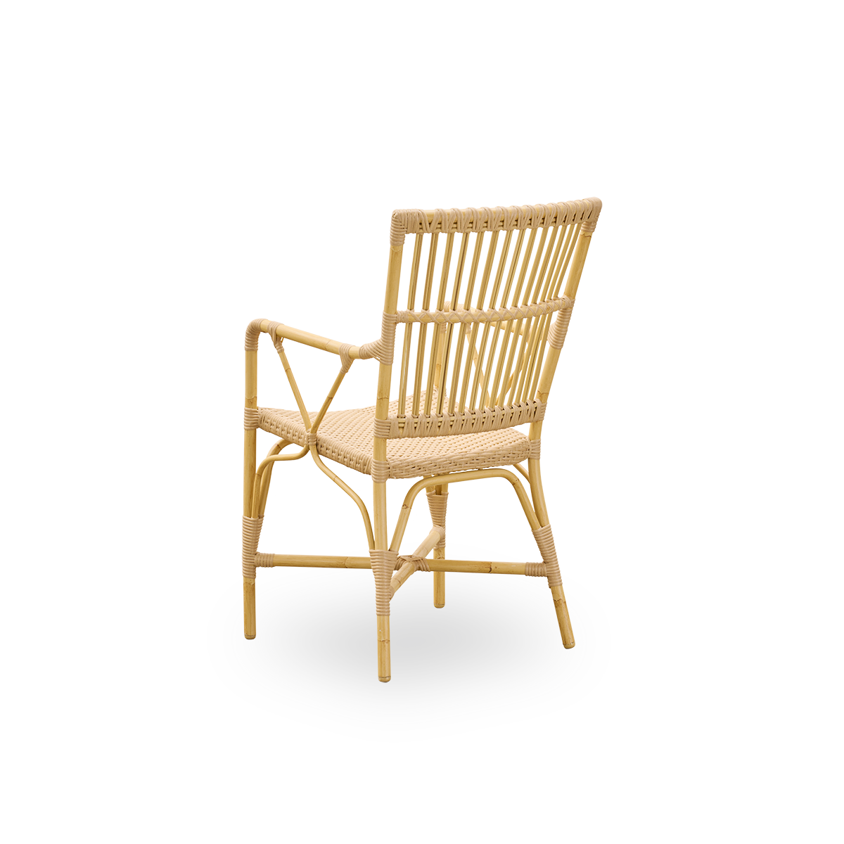 Vakker spisestol med armlener til uteplassen: Utestol Piano Dining Armchair fra Sika Design
