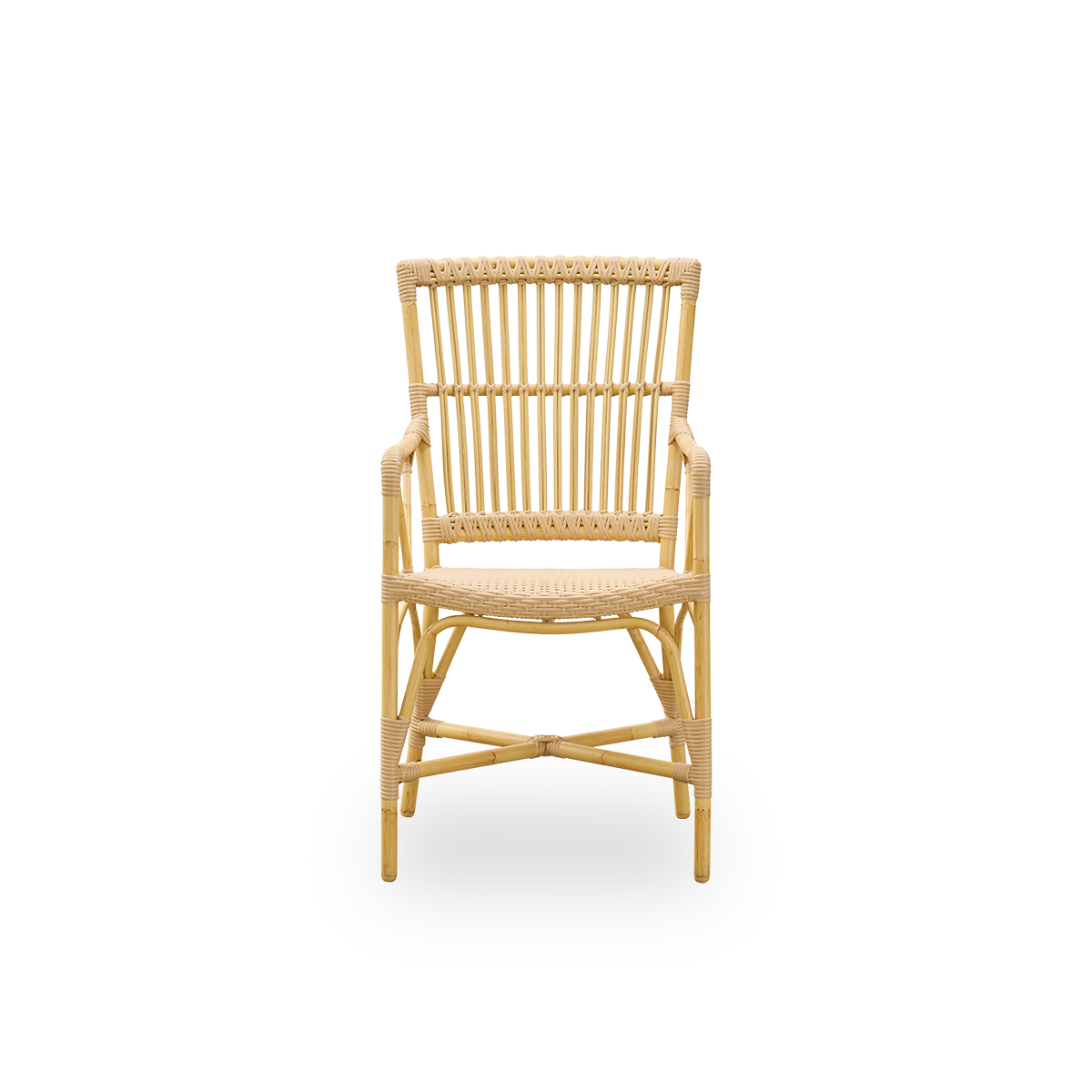 Vakker spisestol med armlener til uteplassen: Utestol Piano Dining Armchair fra Sika Design