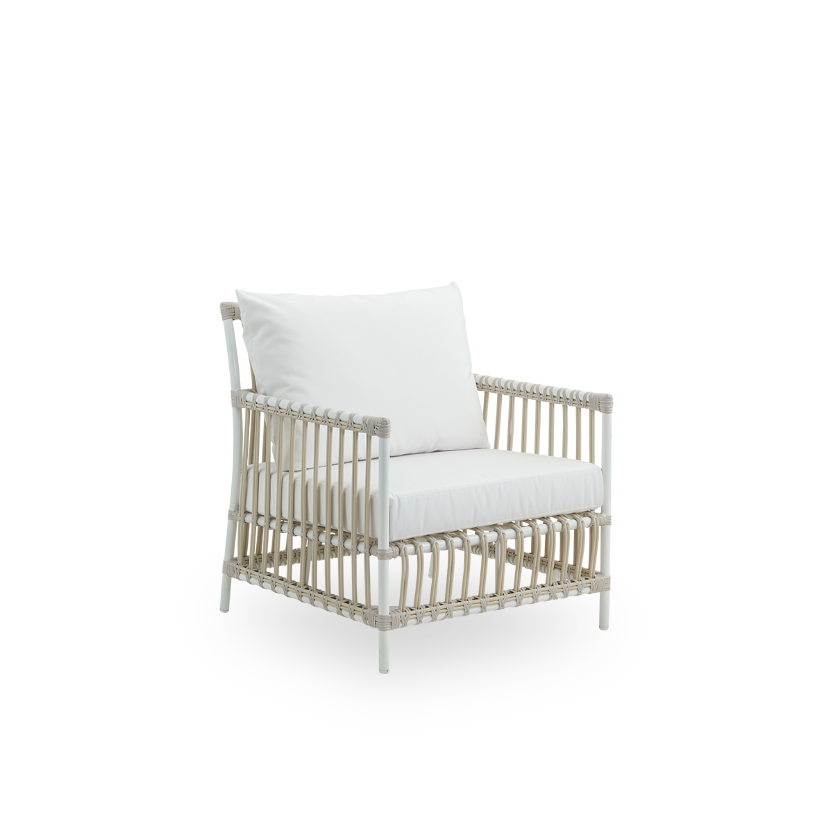 Utestol Caroline Lounge Chair fra Sika Design i fargen Dove White