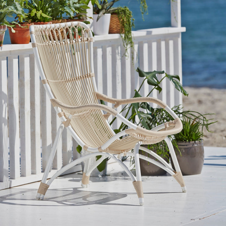 Utestolen Monet Lounge Chair fra Sika Design i fargen Dove White
