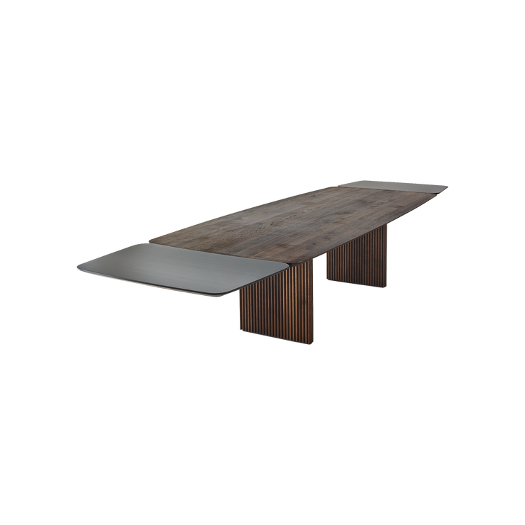Spisebord Ten Table rektangulært fra dk3 kan også kjøpes med ileggsplate i tilhørende treverk eller i sort MDF. Kontakt oss på kundeservice@oslodeco.no, så hjelper vi deg gjerne med bestillingen.