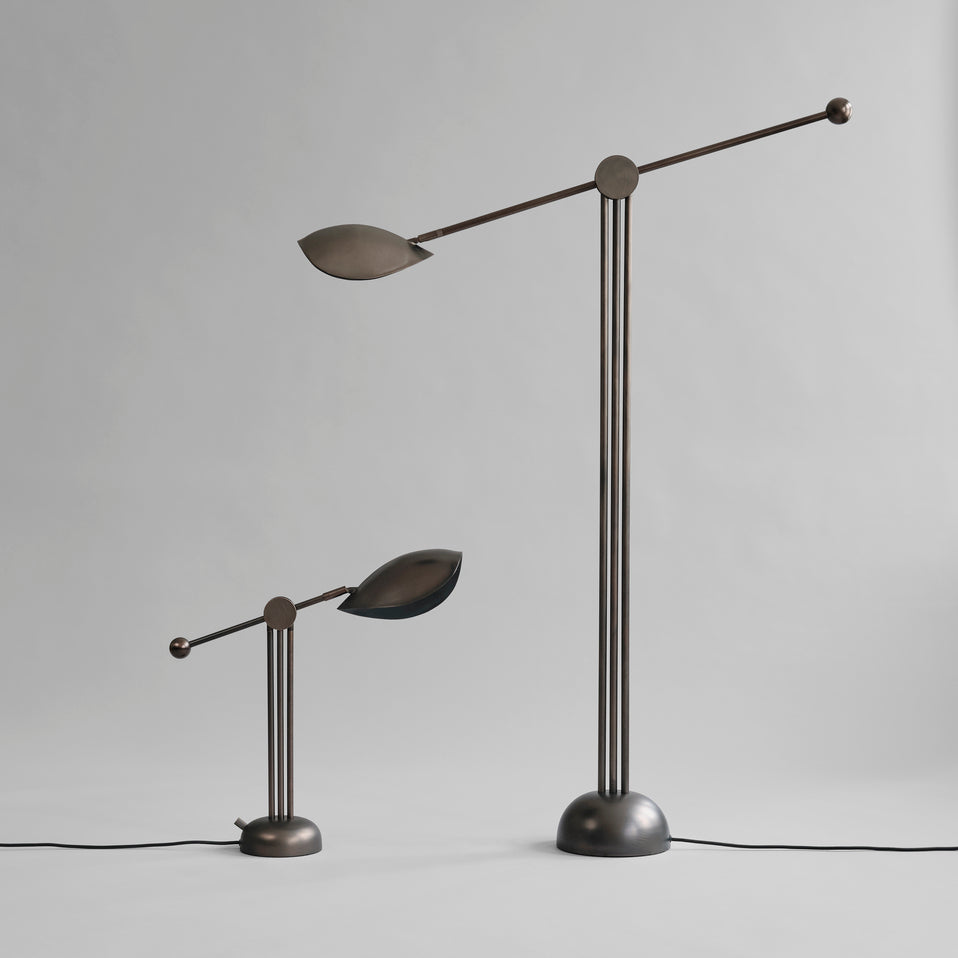 Det finnes også en bordlampe i Stingray-serien.