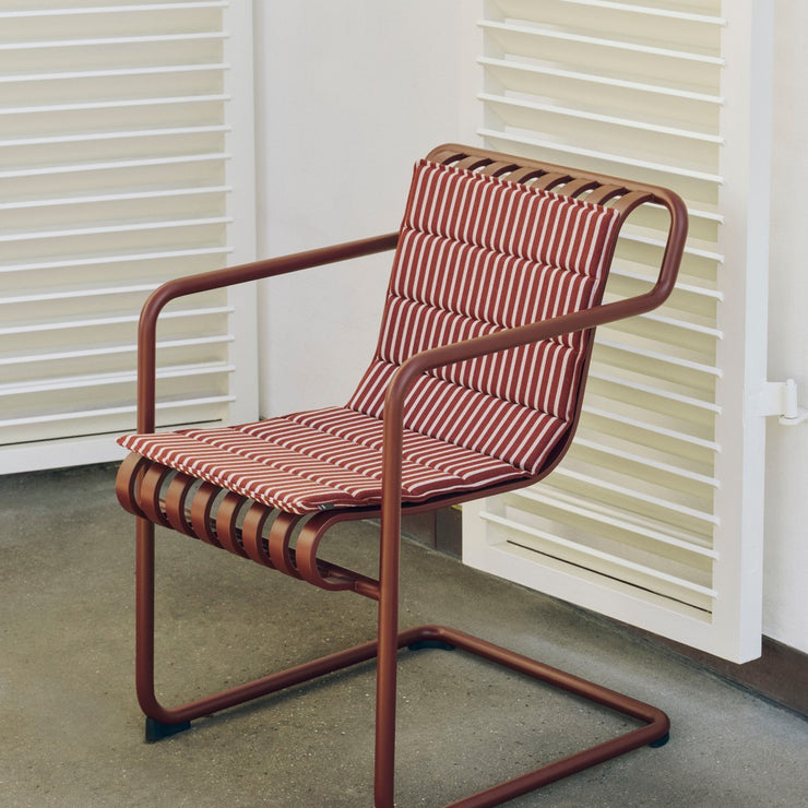 Terrakottastripet rygg- og sittepute 82 x 40 / Terracotta bold stripe fra Hay