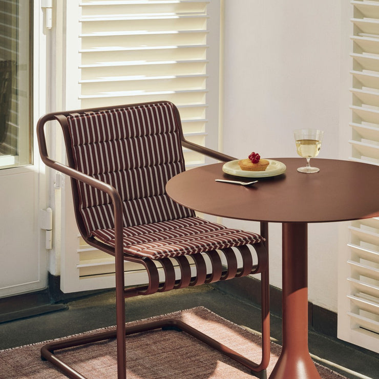Terrakottastripet rygg- og sittepute 82 x 40 / Terracotta bold stripe fra Hay