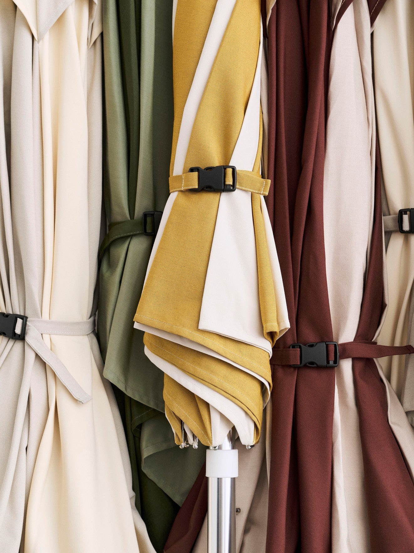 Parasollene i Terrazza-serien fra Hay 