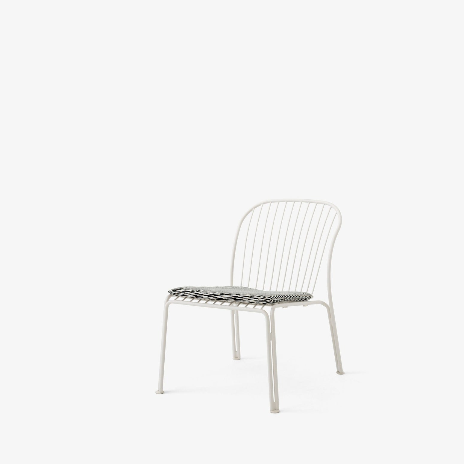 Her i loungestolen Thorvald Armchair SC100.