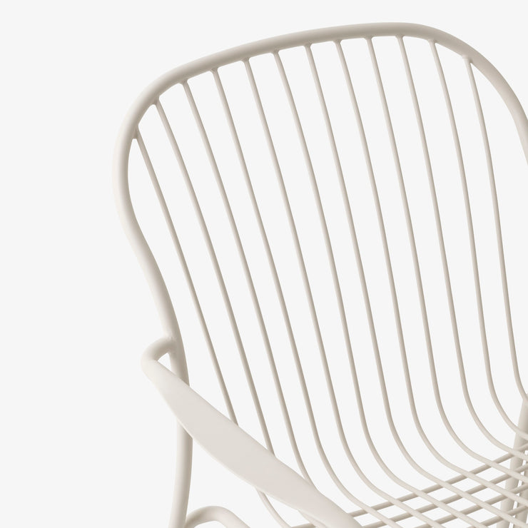 Loungestol Thorvald Armchair SC101 fra &tradition i fargen Ivory.