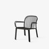 Loungestolen Thorvald Armchair SC101 fra &tradition kan stables.