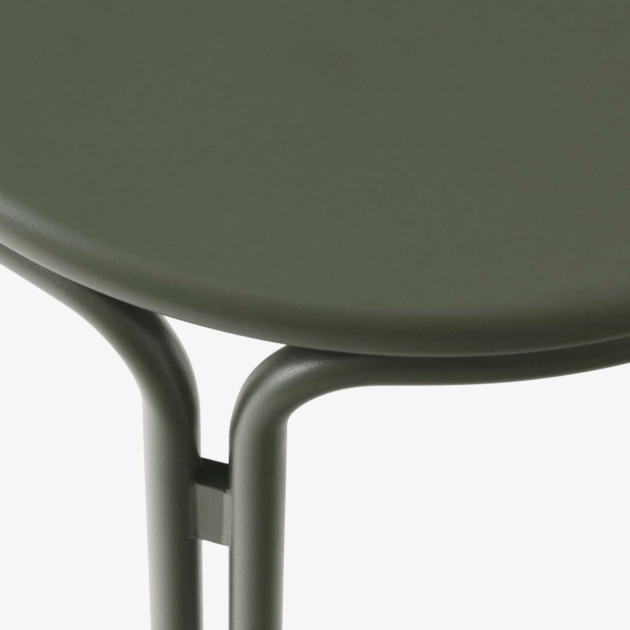 Krakk Thorvald SC102 fra &tradition i fargen Bronze Green.