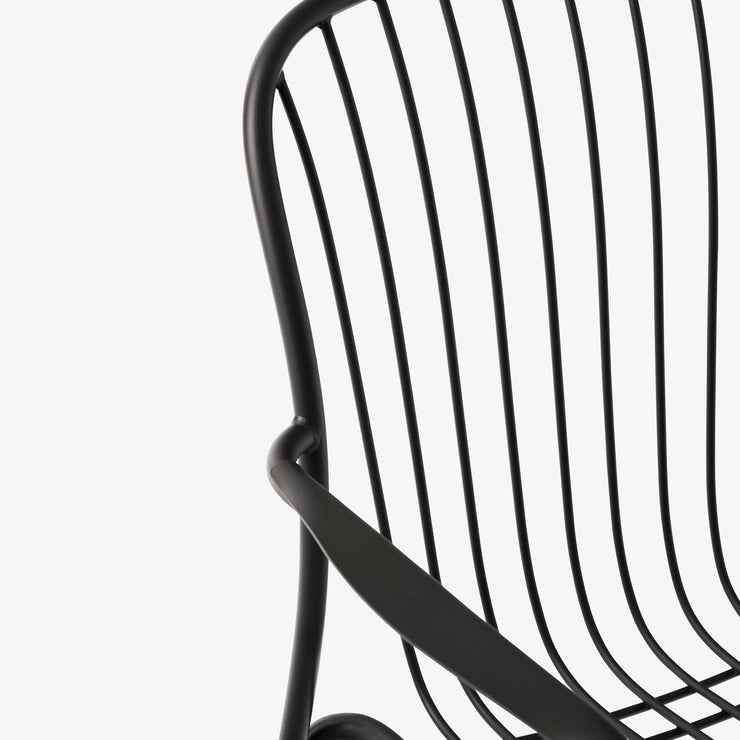 Spisestol Thorvald SC95 fra &tradition i fargen Warm Black