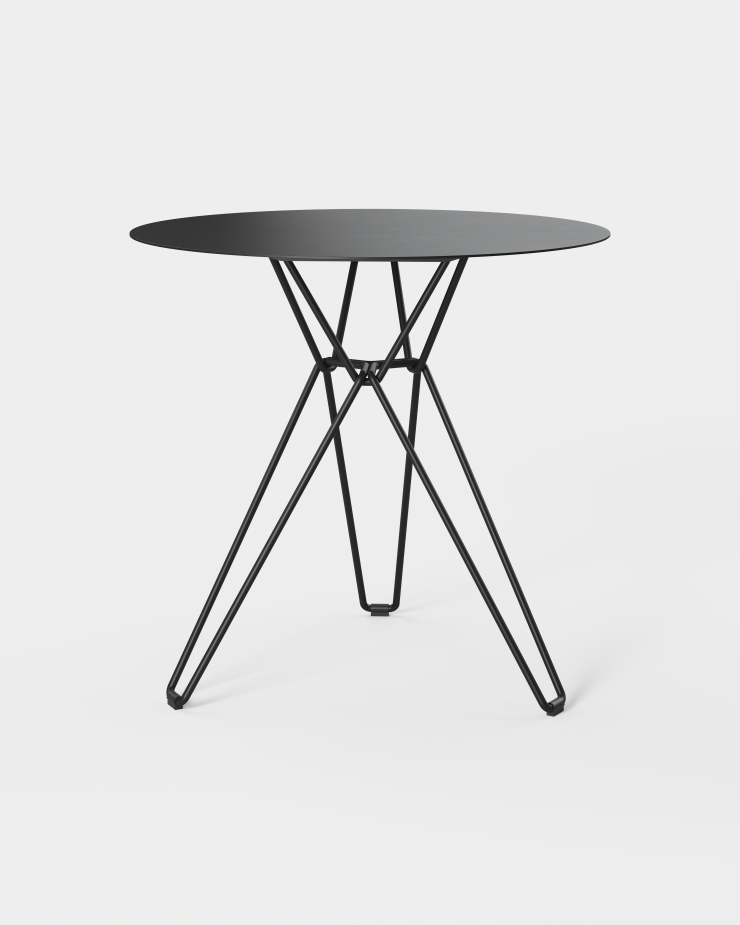 Spisebordet Tio Dining Table Ø75 cm fra Massproductions i fargen Black