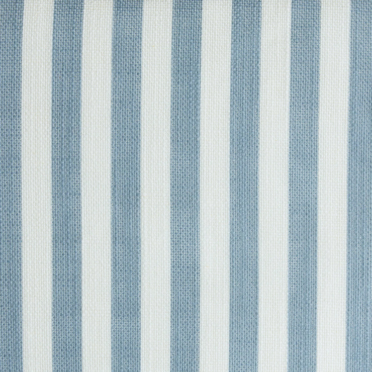 Mørkleggende vevd lingardin Stripe i fargen blå/ Dove Blue fra Gotain.