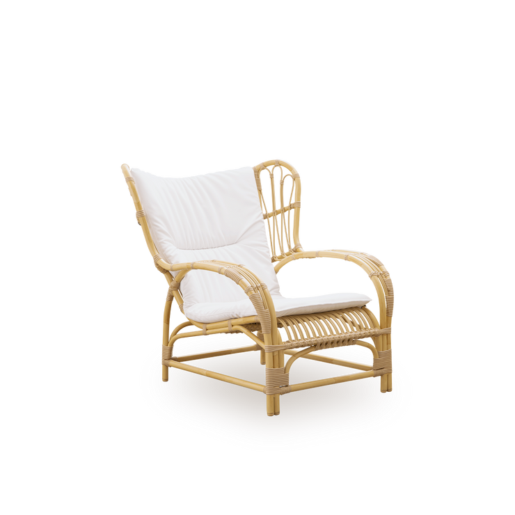 Teddy Lounge Chair fra Sika Design i naturfarget Alu-Rattan, sett forfra uten pute