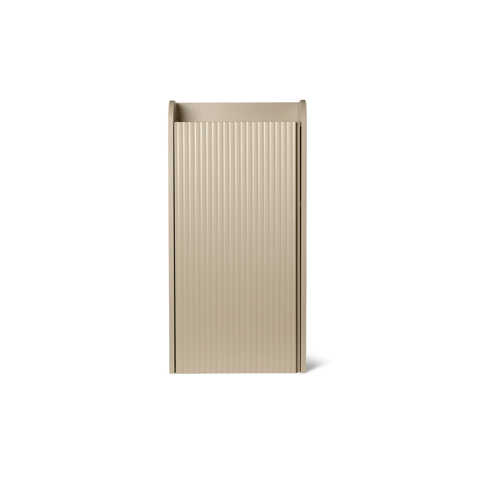 Veggskapet Sill Wall Cabinet fra Ferm Living  er FSC™-sertifisert og laget av MDF og kommer i den deilige beige fargen Cashmere.