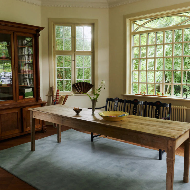 Ullteppet Classic Solid fra Layered i fargen Blue Claire