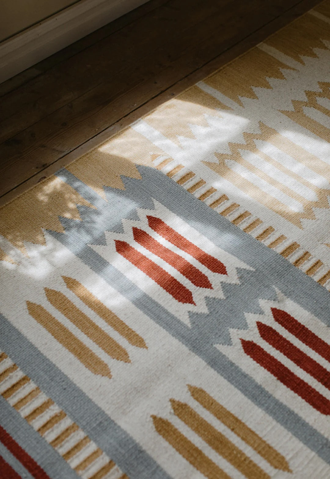 Teppe Röllakan fra Layered, Hilma Meadow