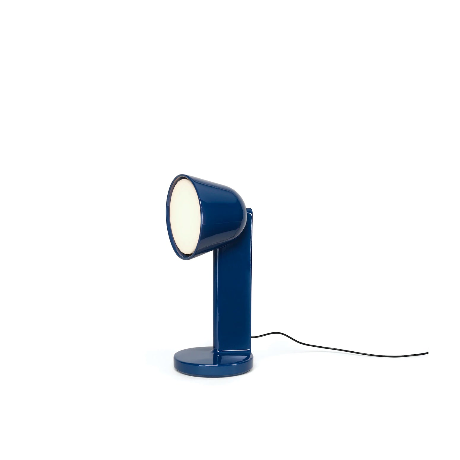Bordlampen Céramique Side i fargen Blu Navy.